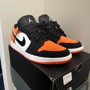 Air Jordan shattered backboard lows ￼